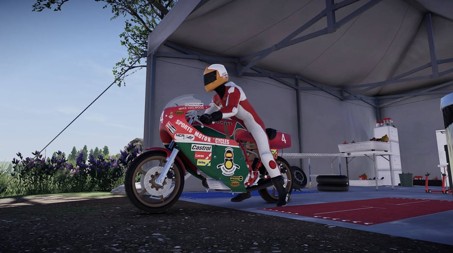 TT Isle of Man 2 Pro Newcomer Pack