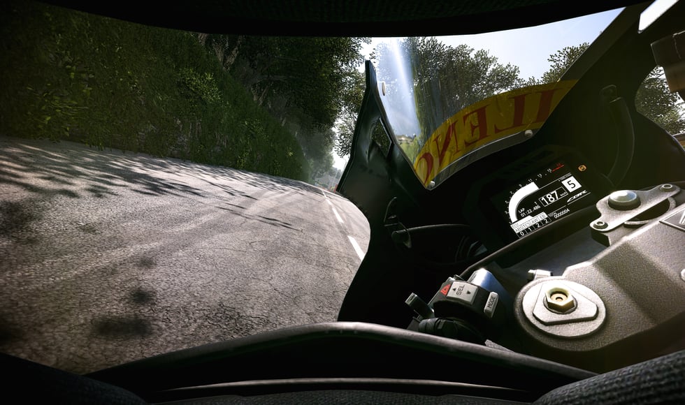 TT Isle of Man: Ride on the Edge 3 Racing Fan Edition